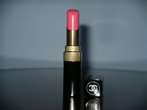 powder puff chanel|Chanel pink powder.